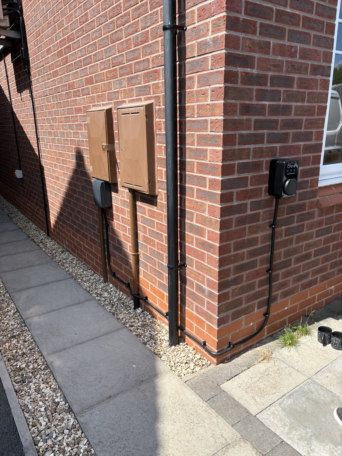 External electrical containment